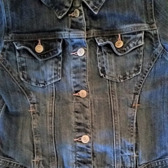 ⭐️ Host Pick ⭐️GAP Kids Jean Jacket Premium 1969 denim. - Picture 4 of 5